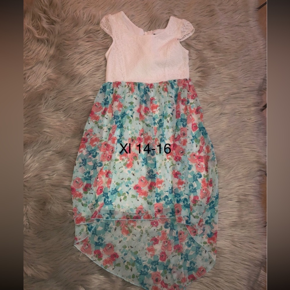 Girls dress